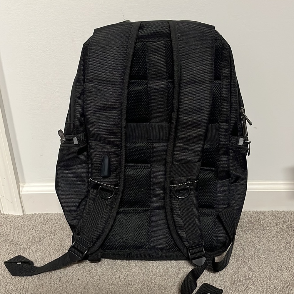 Targus tech backpack - Picture 2 of 2